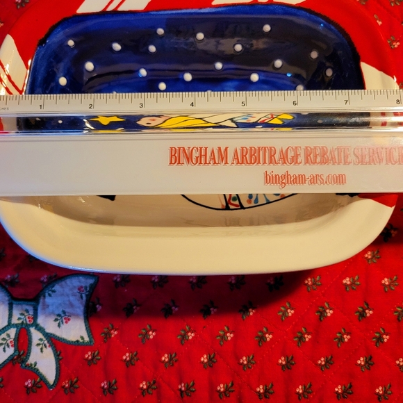 Beautiful hand painted ceramic Christmas Serving Dish - Picture 5 of 6